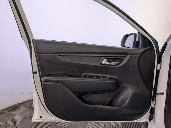 Kia Rio IV Рестайлинг с пробегом 2021 года, цена 1 750 000 рублей, 33599 км, седан, Автокод Объявления