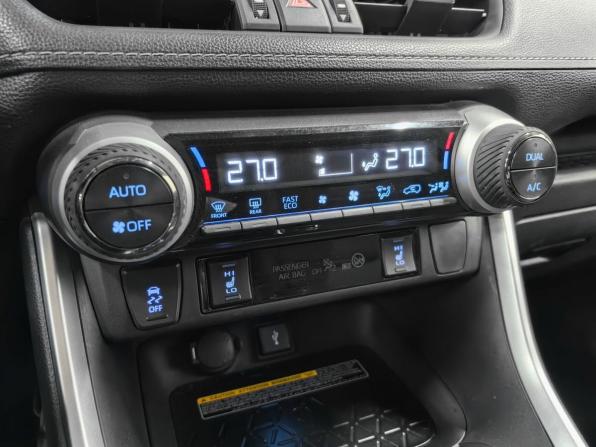 Toyota RAV4 V (XA50) с пробегом 2022 года, цена 4 199 000 рублей, 90300 км, внедорожник, Автокод Объявления