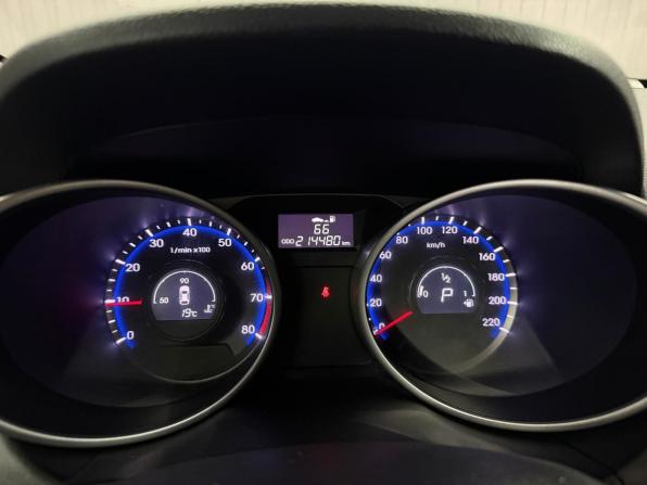 Hyundai ix35 I Рестайлинг с пробегом 2014 года, цена 1 327 000 рублей, 214000 км, внедорожник, Автокод Объявления