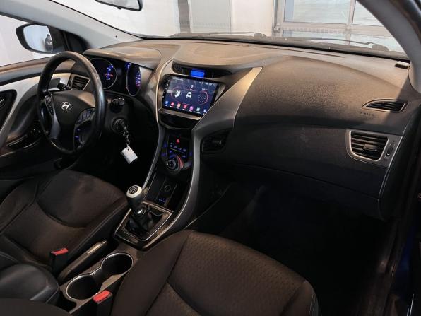 Hyundai Elantra V (MD) с пробегом 2012 года, цена 600 000 рублей, 313391 км, седан, Автокод Объявления