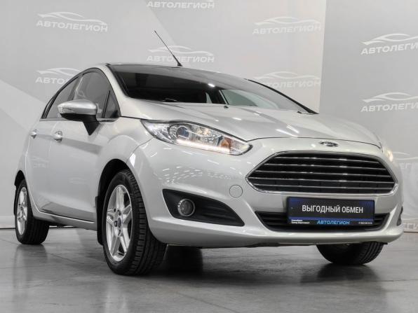 Ford Fiesta Mk6 Рестайлинг с пробегом 2015 года, цена 800 000 рублей, 76407 км, хэтчбек, Автокод Объявления