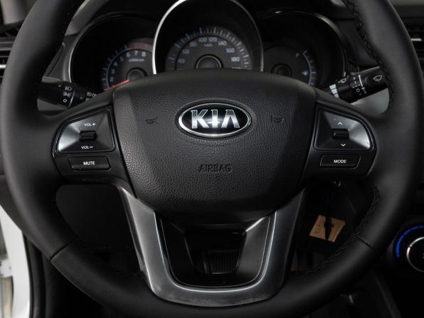 Kia Rio III с пробегом 2015 года, цена 850 000 рублей, 163000 км, седан, Автокод Объявления