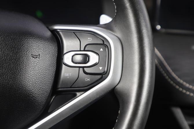 Haval Jolion I Рестайлинг с пробегом 2024 года, цена 2 449 000 рублей, 32500 км, внедорожник, Автокод Объявления