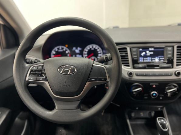 Hyundai Solaris II Рестайлинг с пробегом 2022 года, цена 1 655 000 рублей, 64000 км, седан, Автокод Объявления