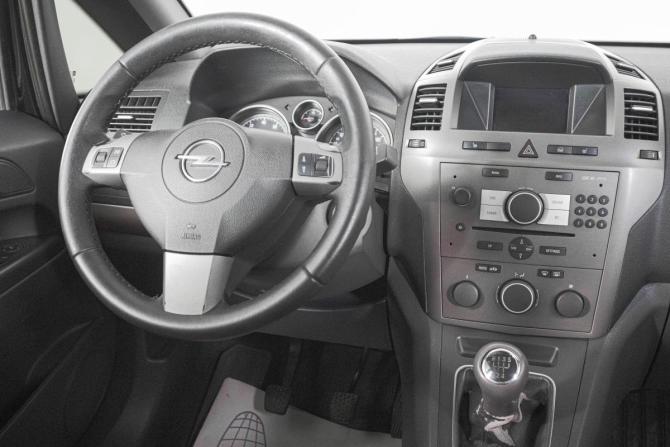 Opel Zafira B с пробегом 2005 года, цена 609 000 рублей, 436000 км, компактвэн, Автокод Объявления