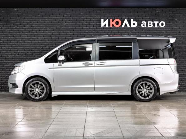 Honda Stepwgn IV с пробегом 2010 года, цена 1 400 000 рублей, 147742 км, минивэн, Автокод Объявления