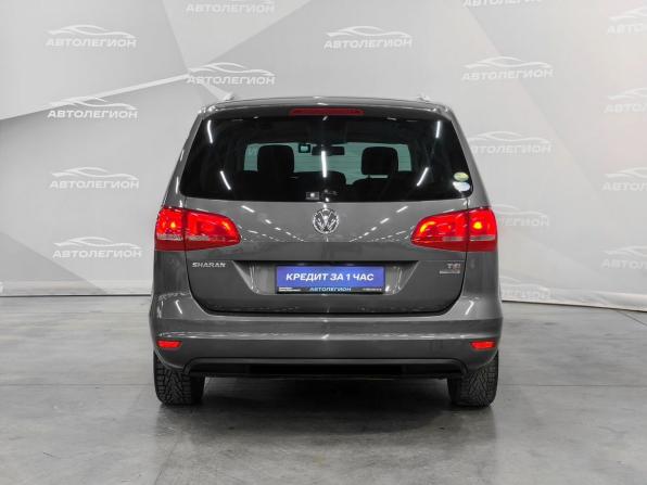 Volkswagen Sharan II с пробегом 2013 года, цена 1 330 000 рублей, 150000 км, минивэн, Автокод Объявления