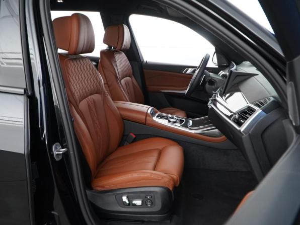 BMW X7 I (G07) Рестайлинг с пробегом 2025 года, цена 16 249 977 рублей, 5061 км, внедорожник, Автокод Объявления