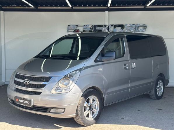 Hyundai H-1 II с пробегом 2012 года, цена 1 499 000 рублей, 223000 км, минивэн, Автокод Объявления