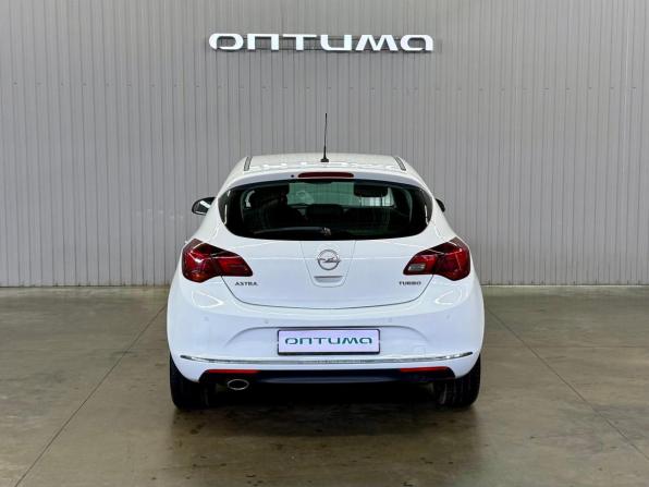 Opel Astra J Рестайлинг с пробегом 2013 года, цена 827 000 рублей, 196880 км, хэтчбек, Автокод Объявления