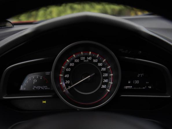 Mazda 3 III (BM) с пробегом 2015 года, цена 1 128 000 рублей, 249419 км, хэтчбек, Автокод Объявления