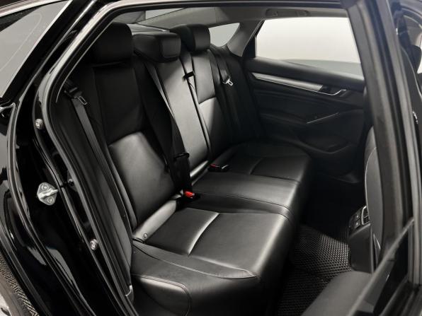 Honda Accord X Рестайлинг с пробегом 2022 года, цена 2 729 900 рублей, 48288 км, седан, Автокод Объявления