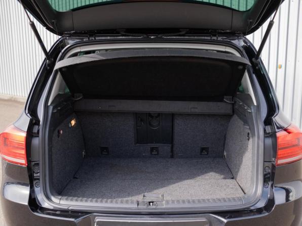 Volkswagen Tiguan I Рестайлинг с пробегом 2015 года, цена 1 349 000 рублей, 190043 км, внедорожник, Автокод Объявления