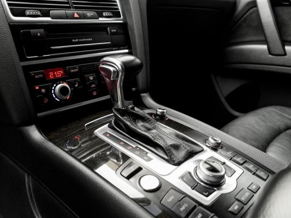 Audi Q7 I (4L) Рестайлинг с пробегом 2014 года, цена 2 000 000 рублей, 308755 км, внедорожник, Автокод Объявления