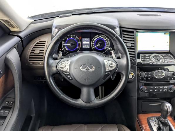 Infiniti QX70 с пробегом 2015 года, цена 2 845 000 рублей, 96495 км, внедорожник, Автокод Объявления