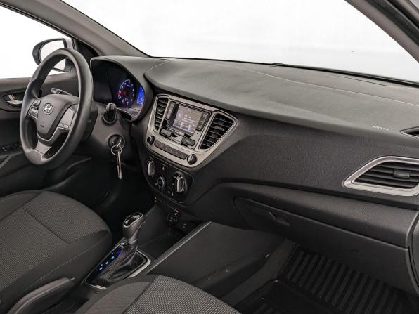 Hyundai Solaris II Рестайлинг с пробегом 2021 года, цена 1 470 000 рублей, 99035 км, седан, Автокод Объявления