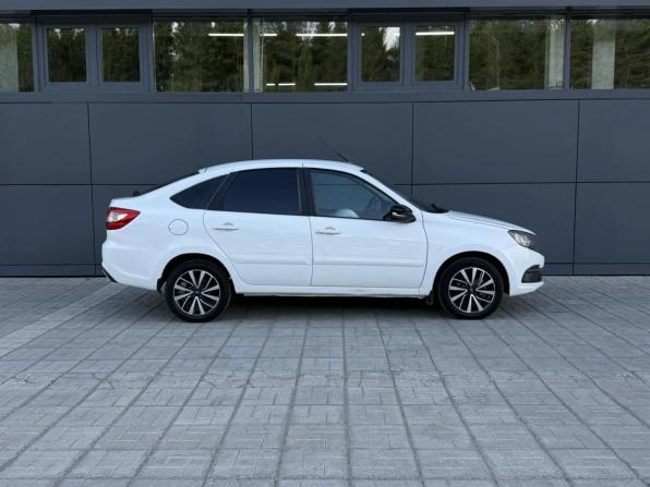 Lada (ВАЗ) Granta I Рестайлинг с пробегом 2020 года, цена 539 000 рублей, 114500 км, хэтчбек, Автокод Объявления