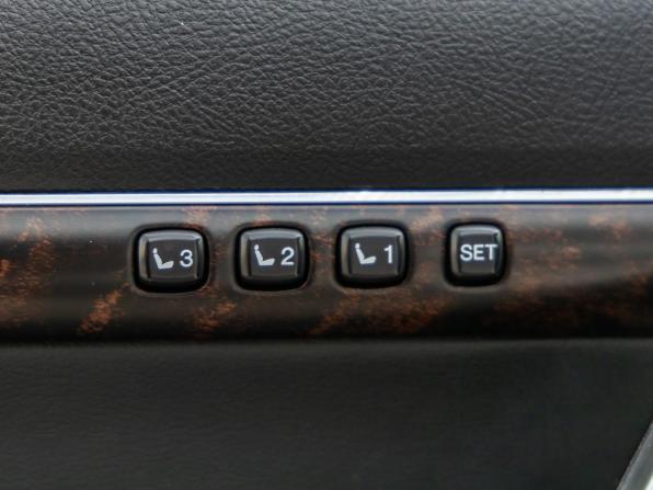 Toyota Land Cruiser 200 Series Рестайлинг 1 с пробегом 2015 года, цена 4 798 000 рублей, 122353 км, внедорожник, Автокод Объявления