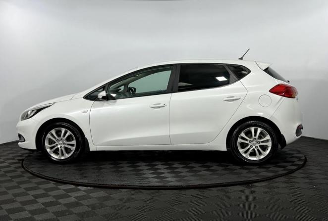 Kia Ceed II с пробегом 2014 года, цена 1 055 000 рублей, 228609 км, хэтчбек, Автокод Объявления