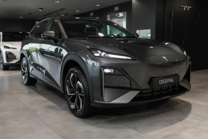 Новый Changan Deepal S07 I 2025 года, цена 5 828 250 рублей, внедорожник, Автокод Объявления