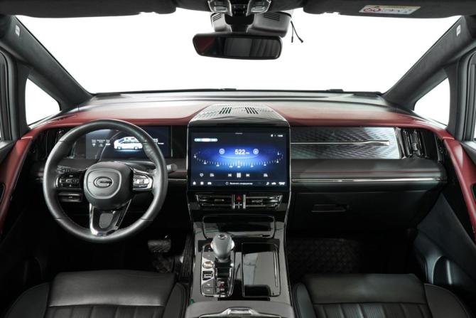 GAC M8 с пробегом 2024 года, цена 4 550 000 рублей, 32200 км, минивэн, Автокод Объявления