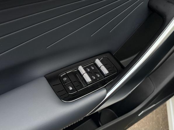 Geely Atlas II с пробегом 2024 года, цена 2 749 000 рублей, 43569 км, внедорожник, Автокод Объявления