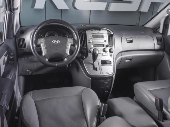 Hyundai Grand Starex I с пробегом 2013 года, цена 2 280 000 рублей, 133502 км, минивэн, Автокод Объявления