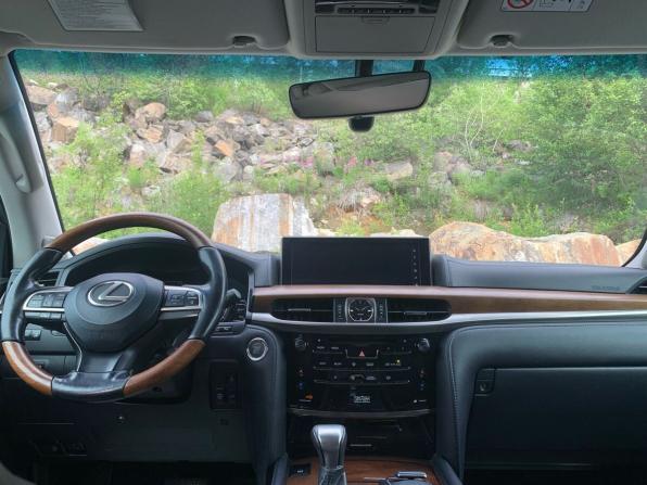 Lexus LX III Рестайлинг 2 с пробегом 2016 года, цена 6 099 000 рублей, 118461 км, внедорожник, Автокод Объявления