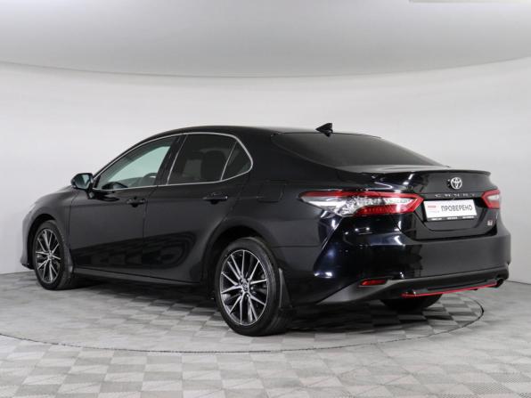 Toyota Camry VIII (XV70) Рестайлинг с пробегом 2021 года, цена 2 900 000 рублей, 135736 км, седан, Автокод Объявления