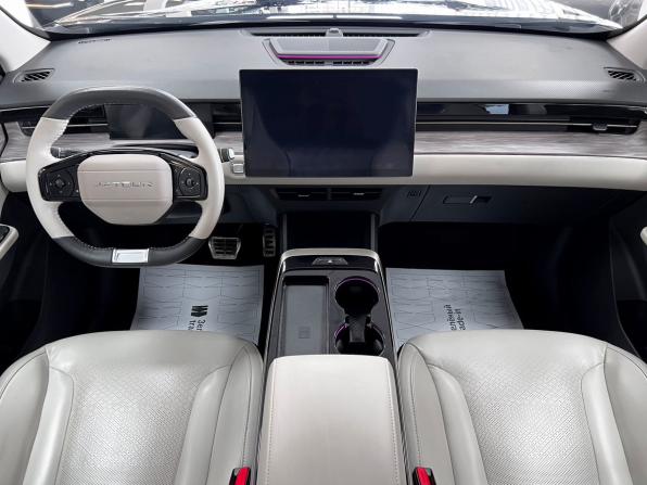 JETOUR DASHING I с пробегом 2023 года, цена 2 195 000 рублей, 28294 км, внедорожник, Автокод Объявления