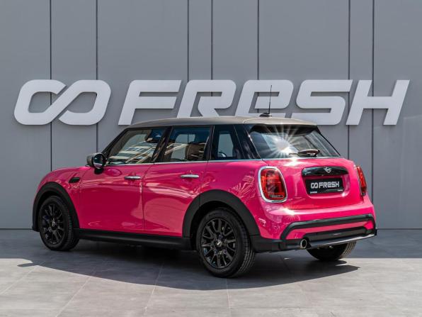 Mini Hatch III (F55/F56) Рестайлинг 2 с пробегом 2021 года, цена 2 795 000 рублей, 12126 км, хэтчбек, Автокод Объявления