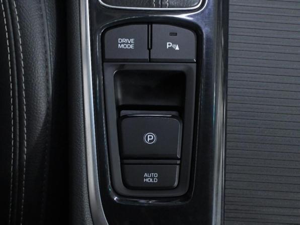 Hyundai Sonata VII (LF) Рестайлинг с пробегом 2019 года, цена 1 880 000 рублей, 122773 км, седан, Автокод Объявления