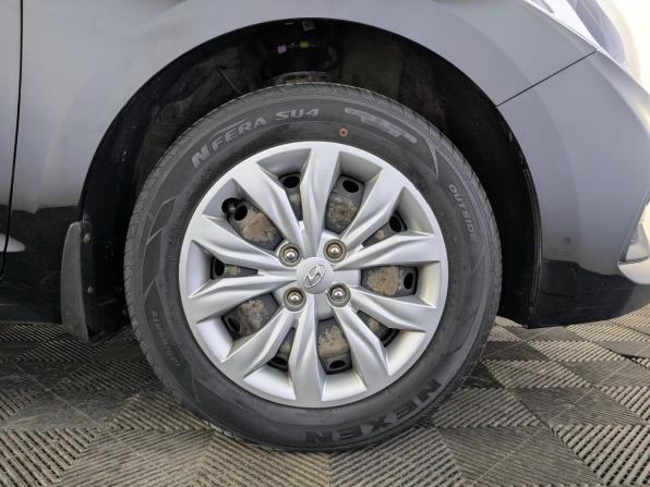 Hyundai Solaris II с пробегом 2019 года, цена 1 270 000 рублей, 79113 км, седан, Автокод Объявления