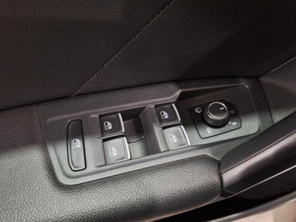 Volkswagen Tiguan II с пробегом 2018 года, цена 2 799 000 рублей, 158350 км, внедорожник, Автокод Объявления