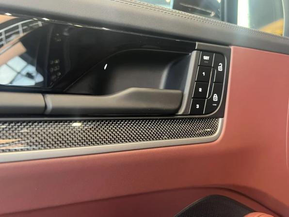 Porsche Cayenne III Рестайлинг с пробегом 2025 года, цена 16 666 000 рублей, 1500 км, внедорожник, Автокод Объявления