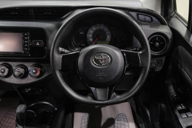 Toyota Vitz III (XP130) Рестайлинг 2 с пробегом 2019 года, цена 1 009 000 рублей, 91000 км, хэтчбек, Автокод Объявления