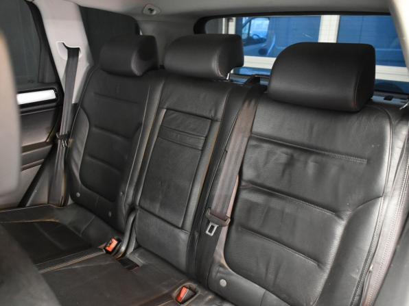 Volkswagen Touareg II с пробегом 2011 года, цена 1 830 000 рублей, 353000 км, внедорожник, Автокод Объявления