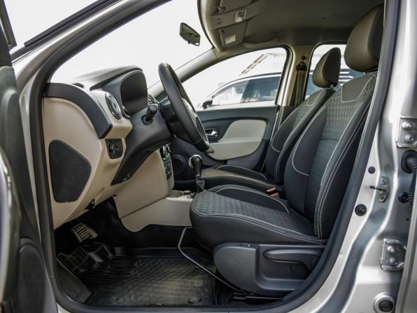Renault Logan II Рестайлинг с пробегом 2018 года, цена 1 068 000 рублей, 77858 км, седан, Автокод Объявления