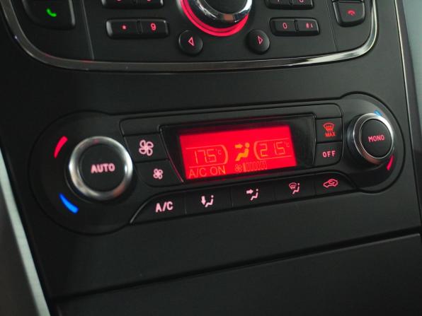 Ford Mondeo IV Рестайлинг с пробегом 2012 года, цена 889 000 рублей, 182371 км, седан, Автокод Объявления