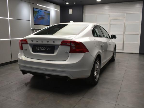 Volvo S60 II Рестайлинг с пробегом 2015 года, цена 1 727 000 рублей, 158095 км, седан, Автокод Объявления