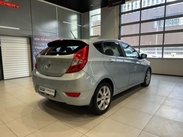 Hyundai Solaris I с пробегом 2012 года, цена 715 000 рублей, 204215 км, хэтчбек, Автокод Объявления