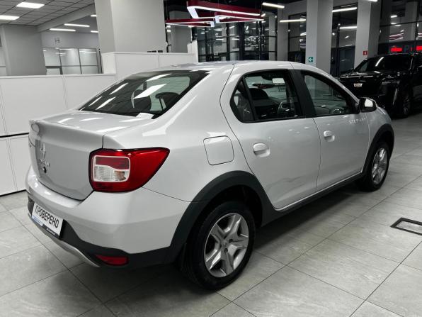 Renault Logan II Рестайлинг с пробегом 2018 года, цена 1 150 000 рублей, 64000 км, седан, Автокод Объявления