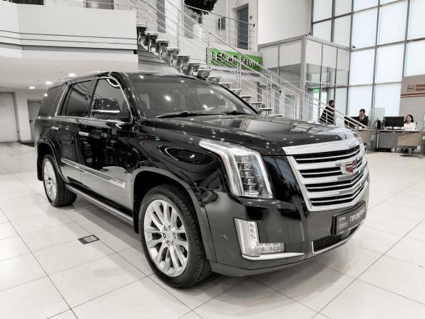 Cadillac Escalade IV с пробегом 2018 года, цена 3 975 000 рублей, 238976 км, внедорожник, Автокод Объявления