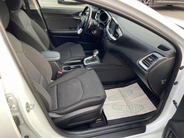 Kia Ceed III с пробегом 2019 года, цена 1 898 000 рублей, 44000 км, хэтчбек, Автокод Объявления