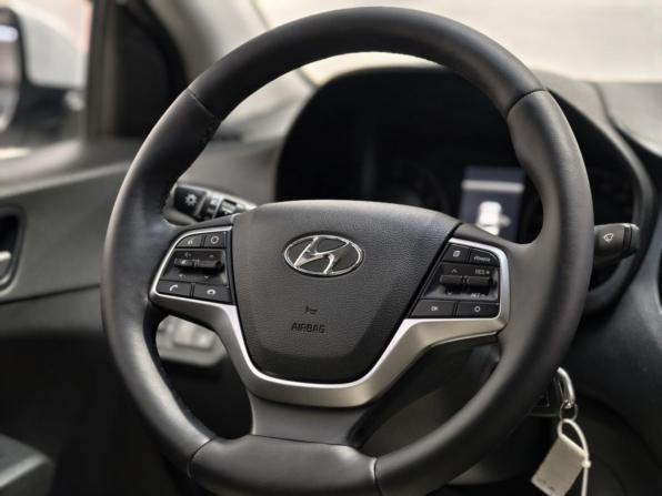 Hyundai Solaris II Рестайлинг с пробегом 2020 года, цена 1 383 700 рублей, 93189 км, седан, Автокод Объявления