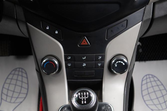 Chevrolet Cruze I с пробегом 2012 года, цена 549 000 рублей, 209220 км, седан, Автокод Объявления