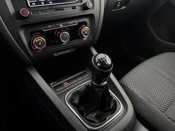 Volkswagen Jetta VI с пробегом 2013 года, цена 955 000 рублей, 154795 км, седан, Автокод Объявления
