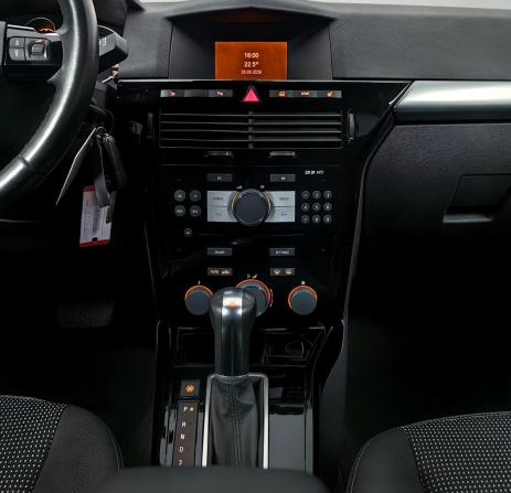 Opel Astra H Рестайлинг с пробегом 2014 года, цена 630 000 рублей, 200085 км, универсал, Автокод Объявления