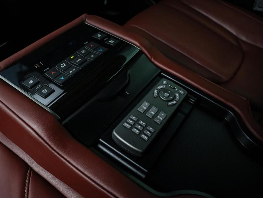 Lexus LX III Рестайлинг 2 Москва  - изображение 12