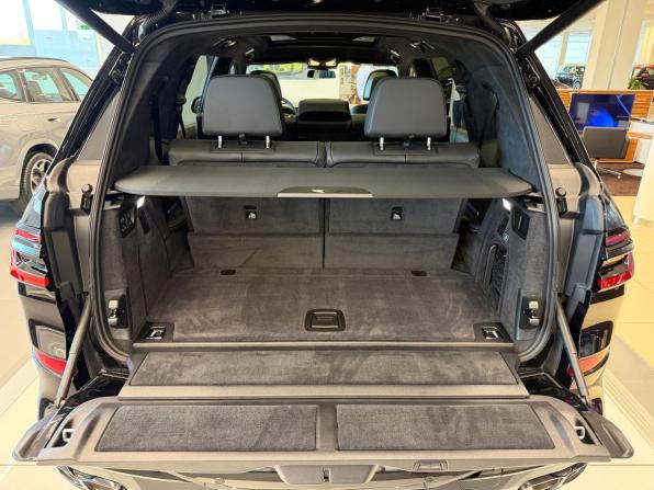 BMW X7 I (G07) Рестайлинг с пробегом 2025 года, цена 16 990 000 рублей, 2487 км, внедорожник, Автокод Объявления